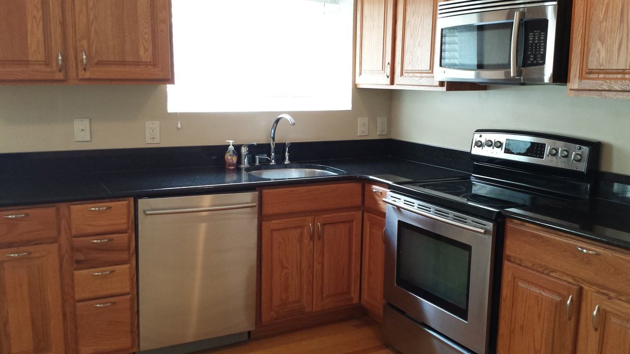 430 N Washington Ave #C - Photo 4 of 20