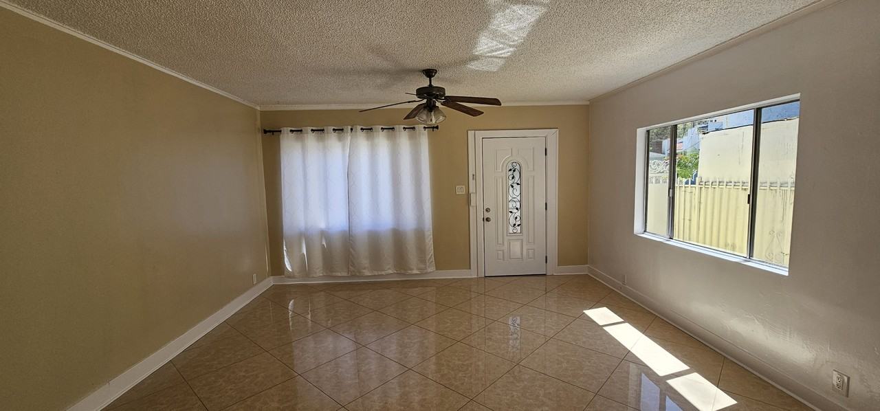 1269 S Adams St #NA - Photo 2 of 12