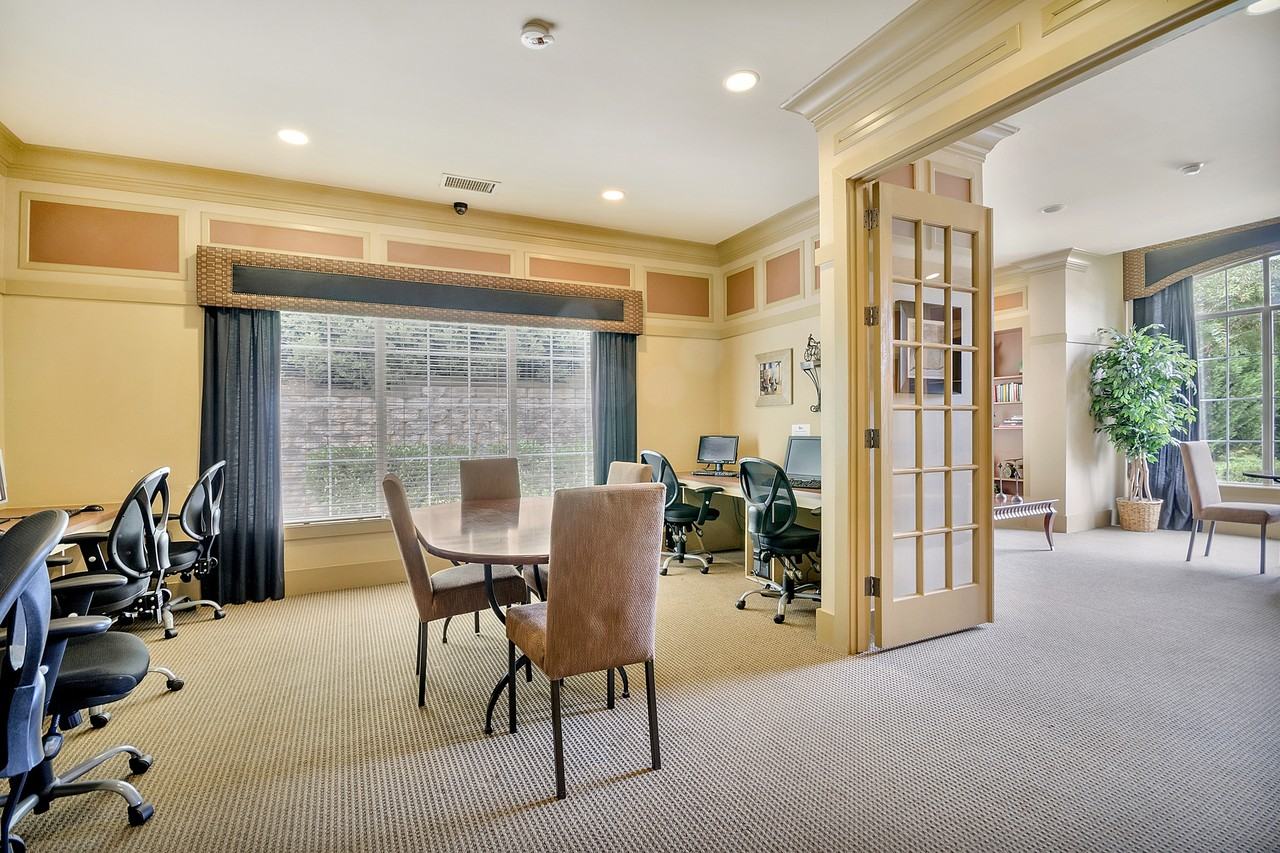 765 Denali Way #302 - Photo 4 of 17