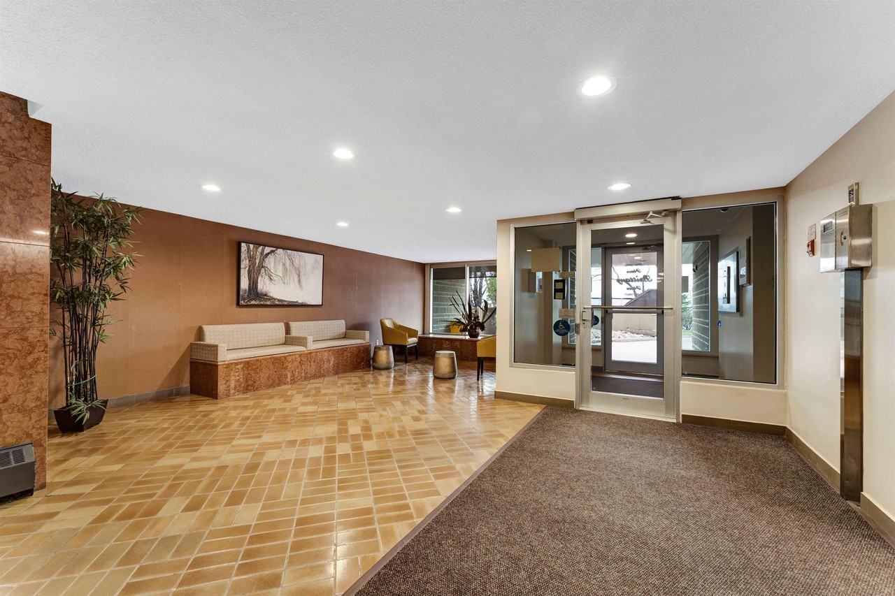 555 Brittany Drive - Photo 2 of 24