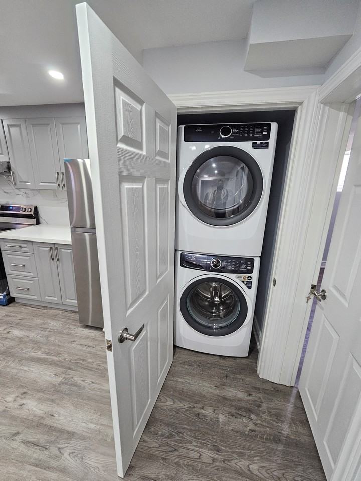 256 Langford Boulevard - Photo 3 of 9