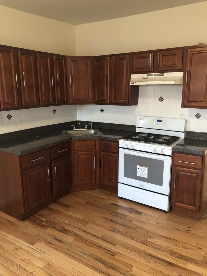 101 Hedden Terrace - Photo 2 of 8