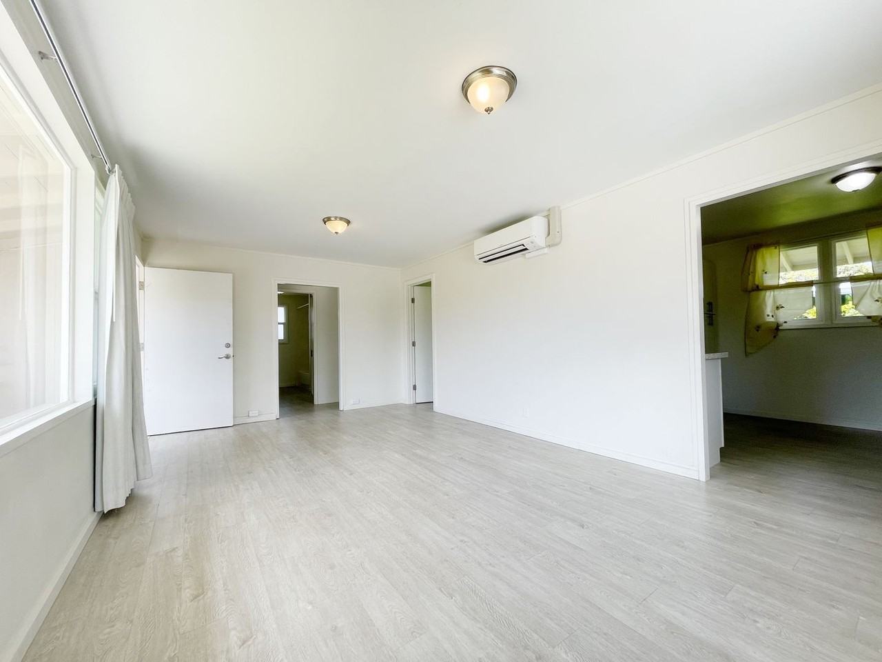 335 Oneawa St - Photo 3 of 18