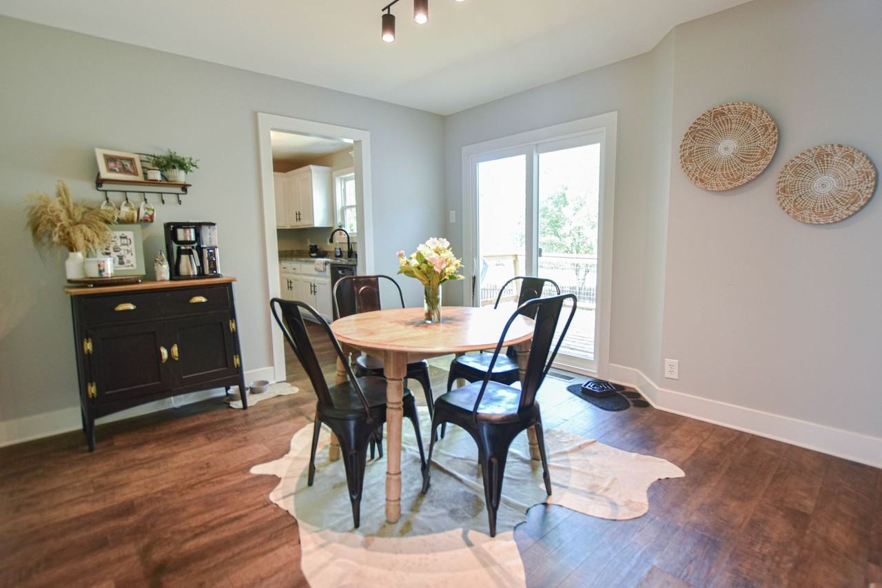 2493 Rafiki Dr - Photo 4 of 15