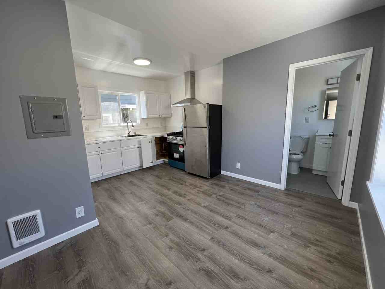197 Poplar Ave - Photo 3 of 11