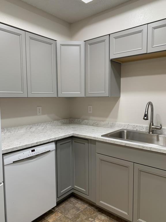 2335 55th St Unit A - Photo 3 of 33