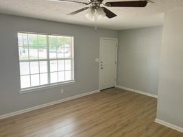 featured image of 1519 Trigg Ln #404