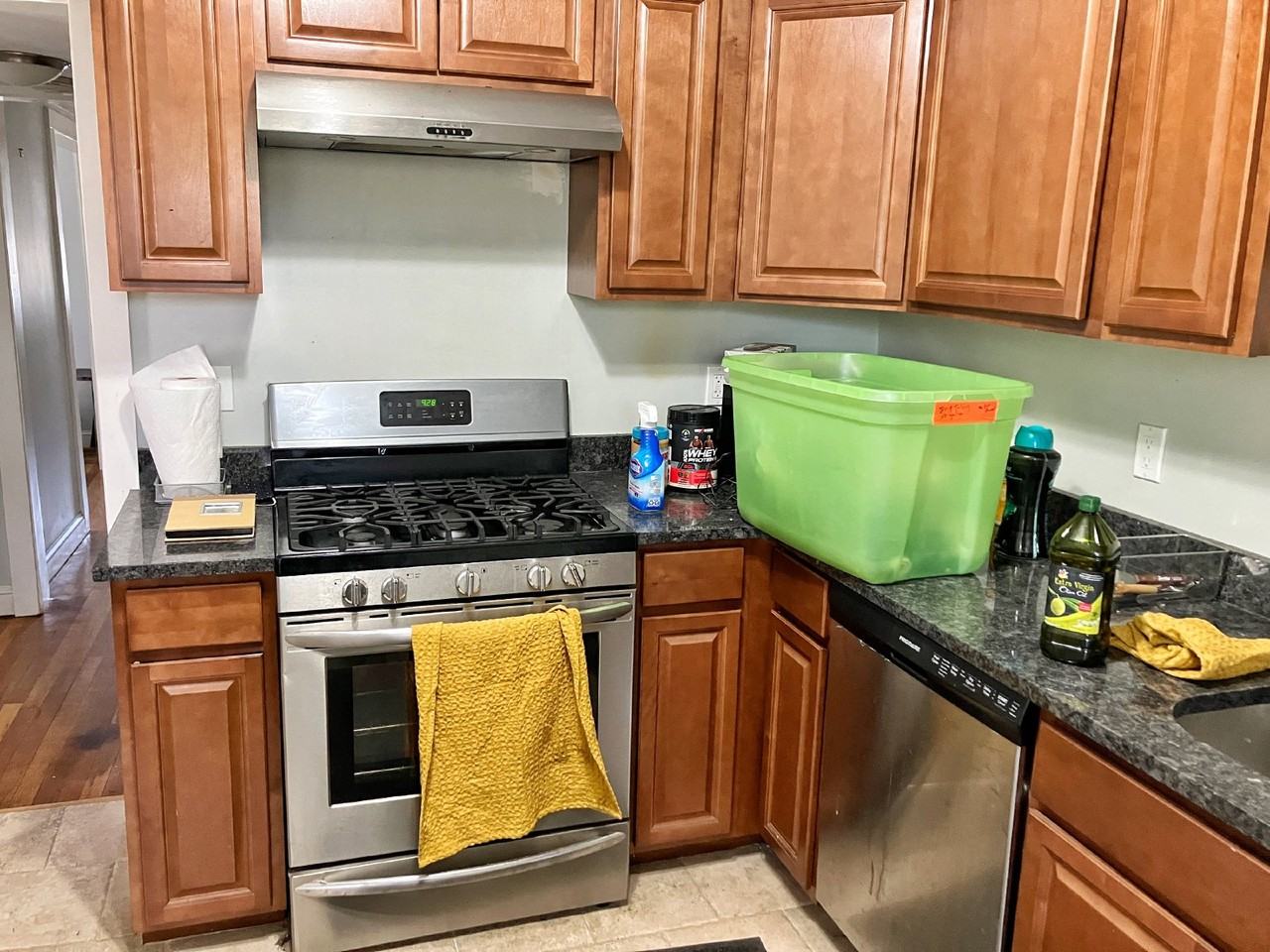 265 Hyde Park Ave Apt 2r - Photo 2 of 7