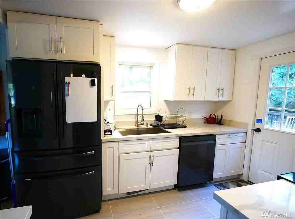 12505 22nd Ave Ne #NA - Photo 6 of 13