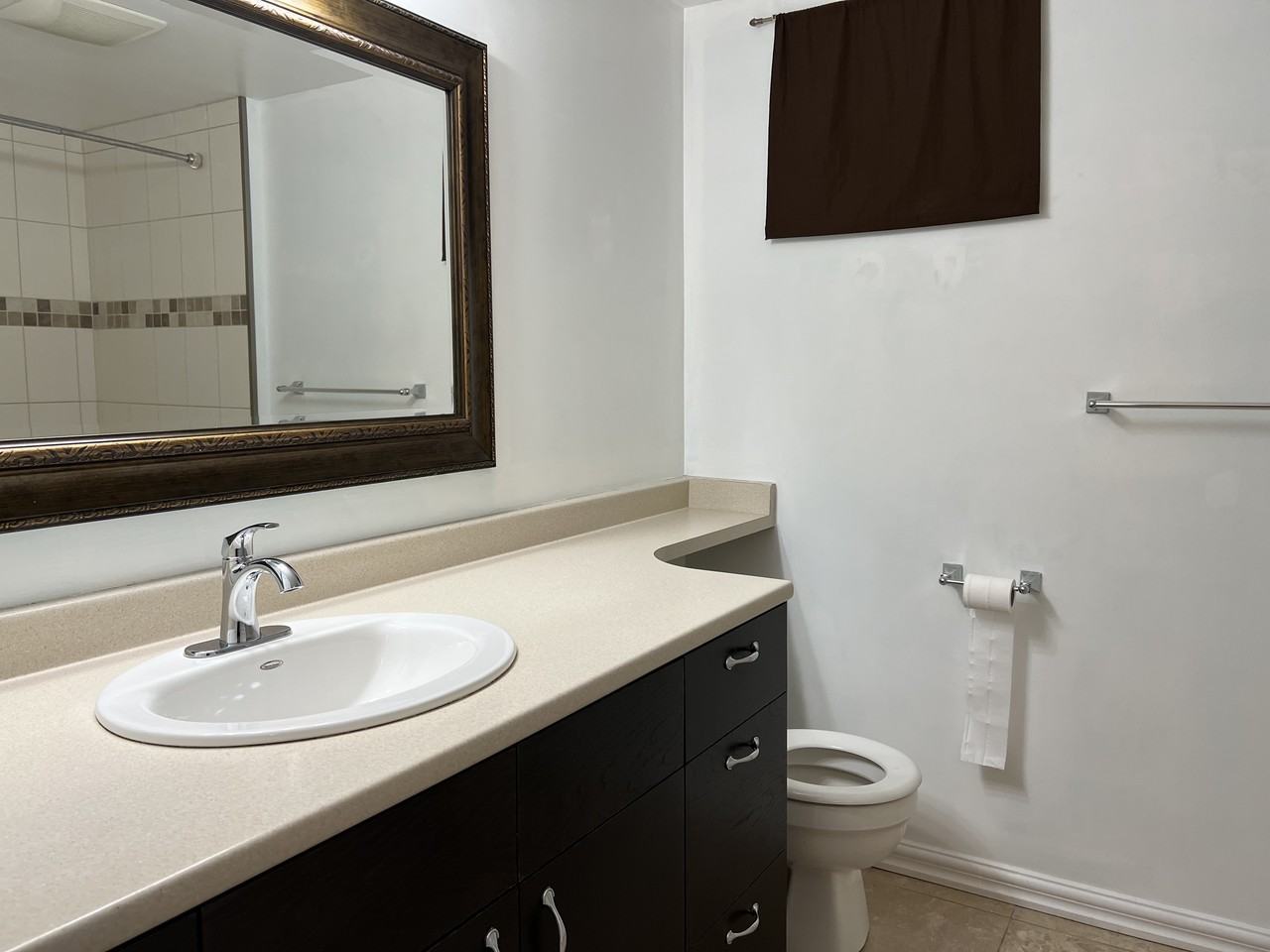 1044 Heywood Street - Photo 2 of 6