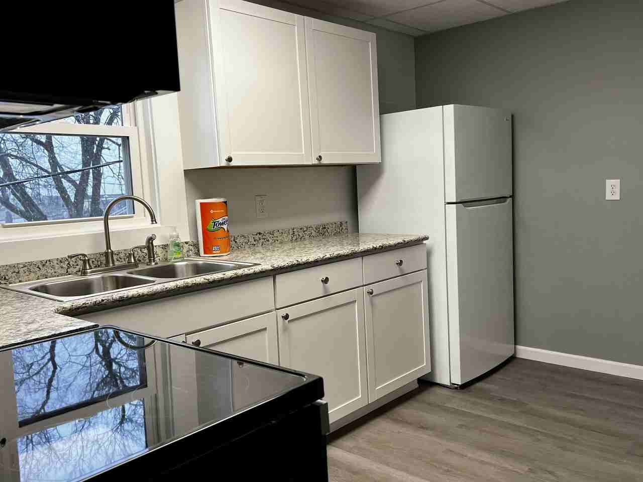 334 E Water St #2ndFL - Photo 2 of 11