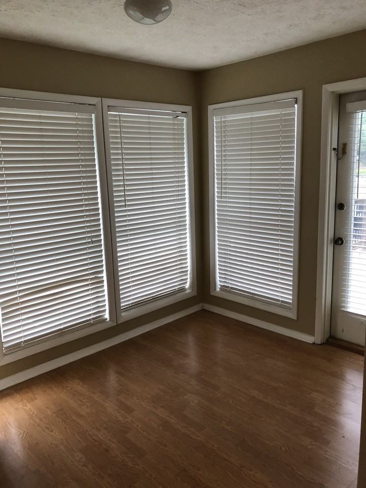 302 Park Ridge Cir #NA - Photo 3 of 30