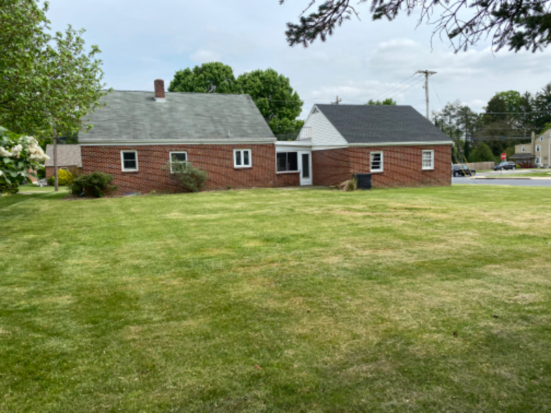 308 N Academy Dr - Photo 3 of 12