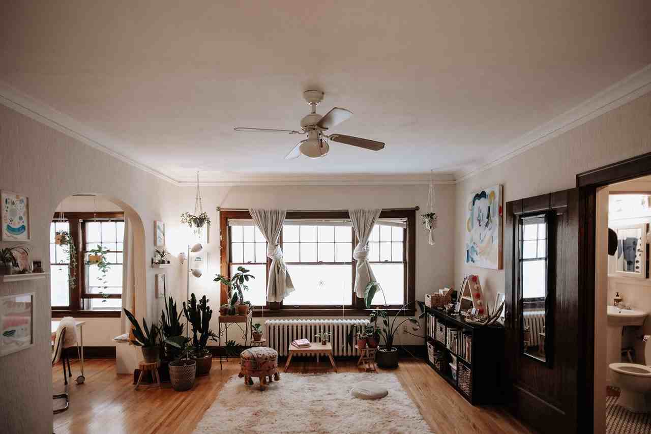 4306 Linden Hills - Photo 3 of 3