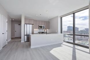 4617 N Broadway St #303 - Photo 1 of 1