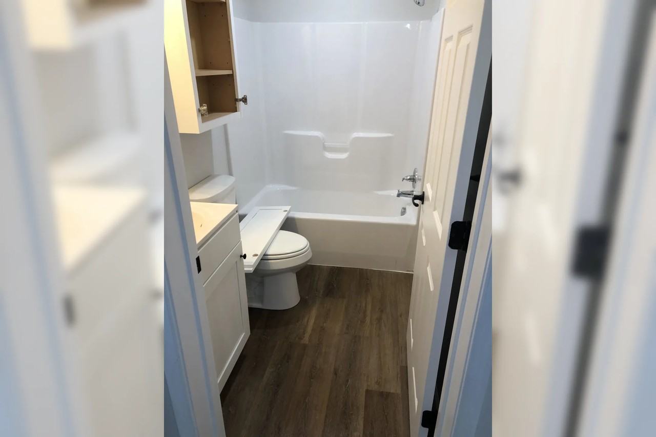 189 Woods Edge Rd - Photo 2 of 10