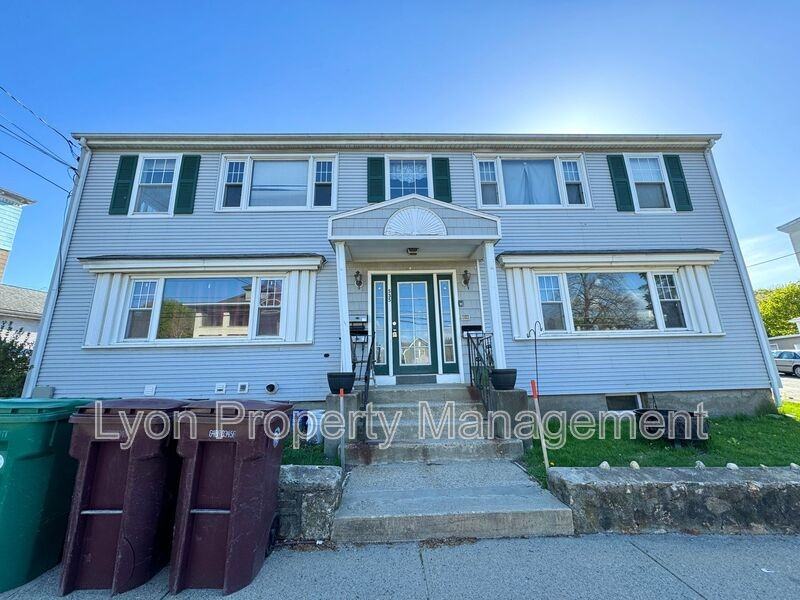 535 Manville Rd 2L, Woonsocket, RI 02895 2 Bedroom Condo for 1,495