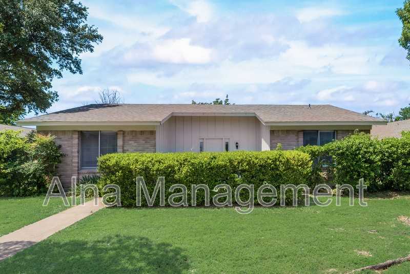 3414 Brook Glen Dr - Photo 2 of 18