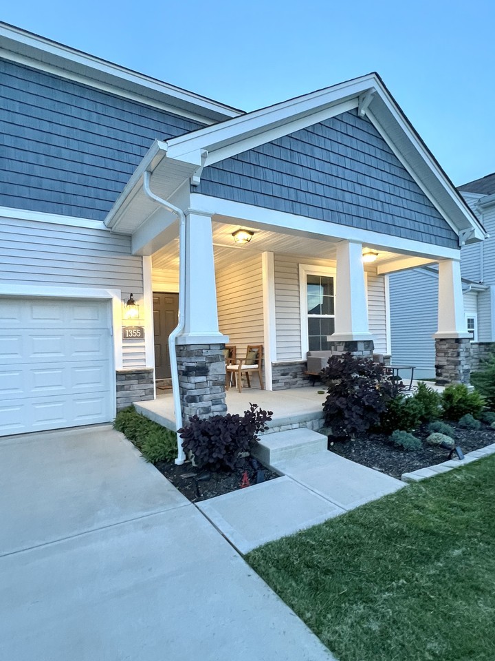 1355 Tiburon Dr - Photo 2 of 23