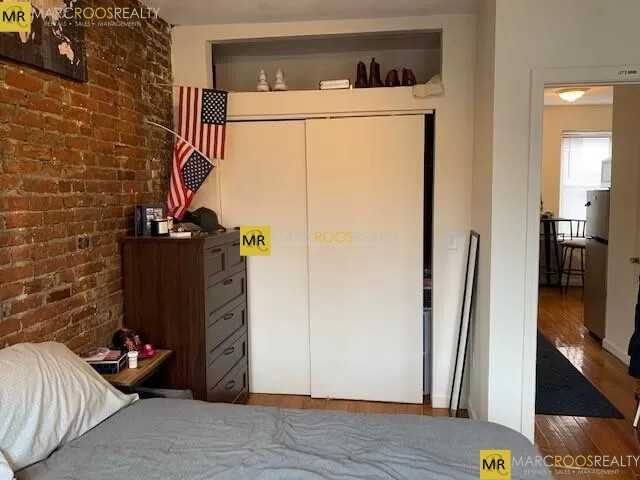 Charter St #4F - Photo 3 of 14