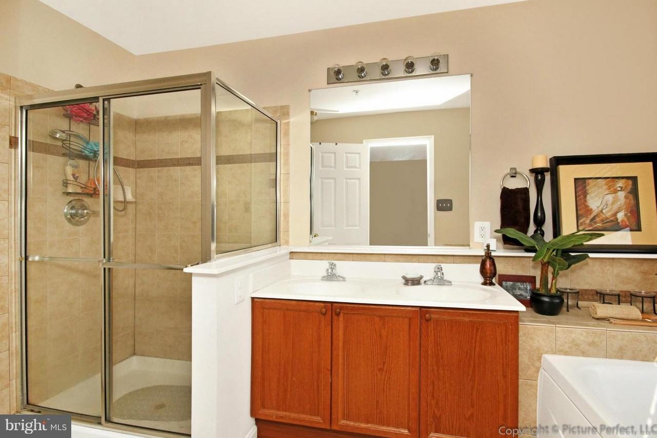 2532 Emerson Dr - Photo 6 of 25