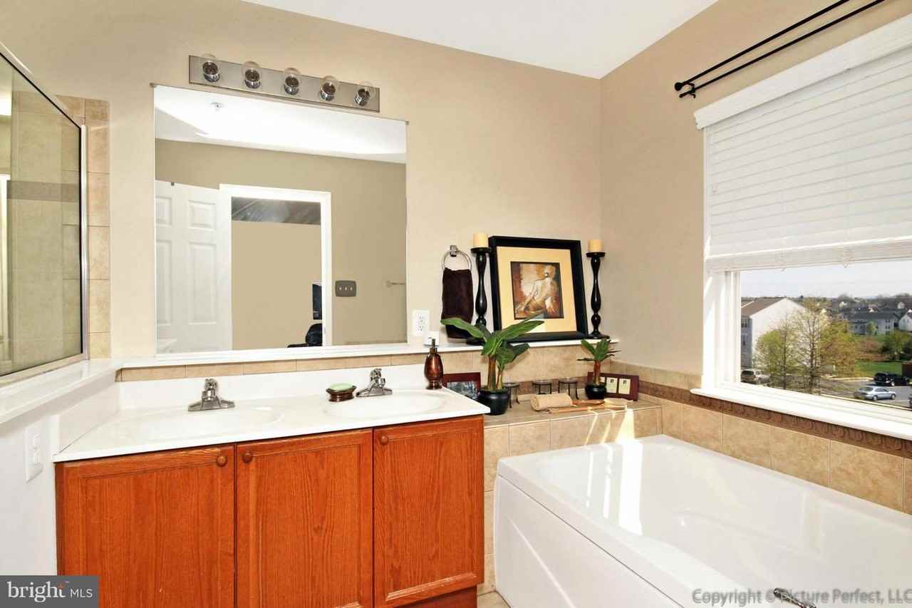 2532 Emerson Dr - Photo 7 of 25