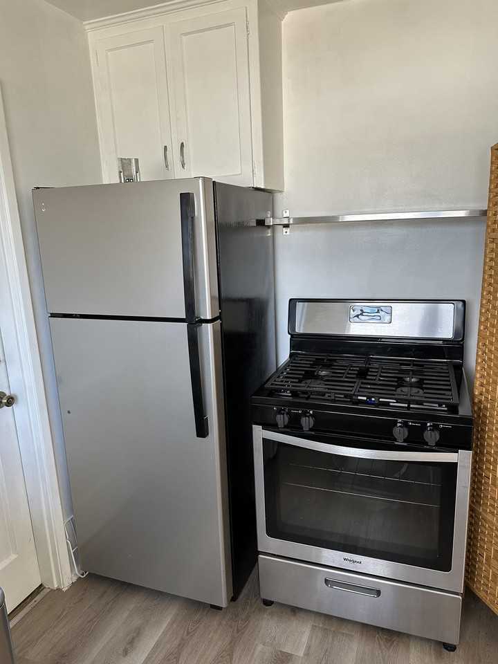 2475 Silver Lake Blvd #2475C - Photo 3 of 42