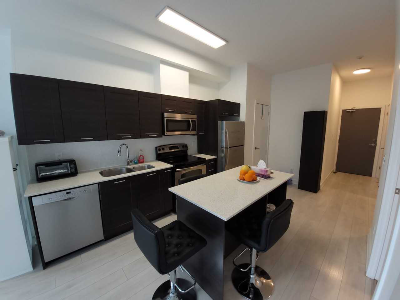 Bathurst St & Fort York Blvd #208 - Photo 3 of 9