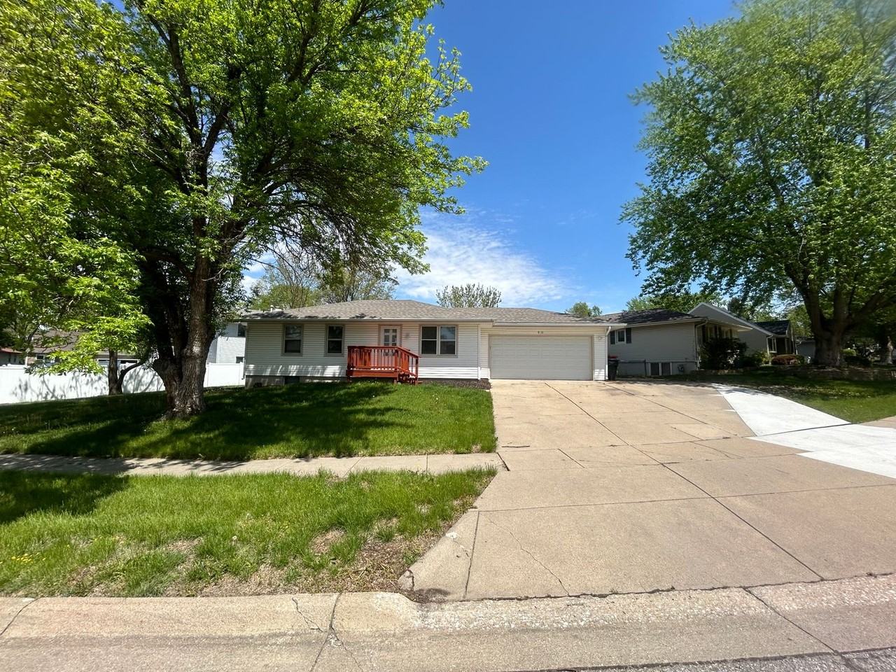 8510 Morning Glory Ln - Photo 2 of 20