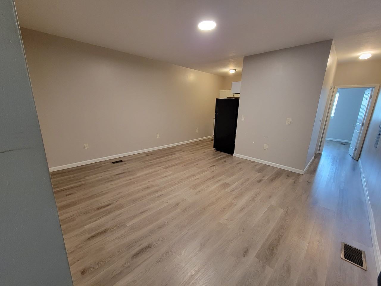 591 Pike St #A - Photo 2 of 8