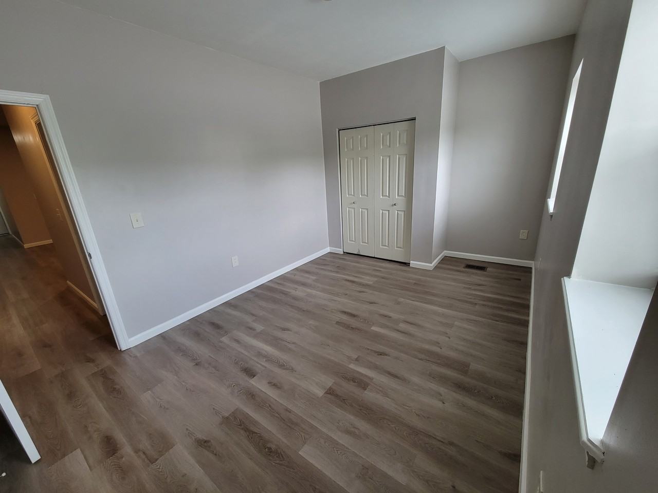 591 Pike St #A - Photo 5 of 8