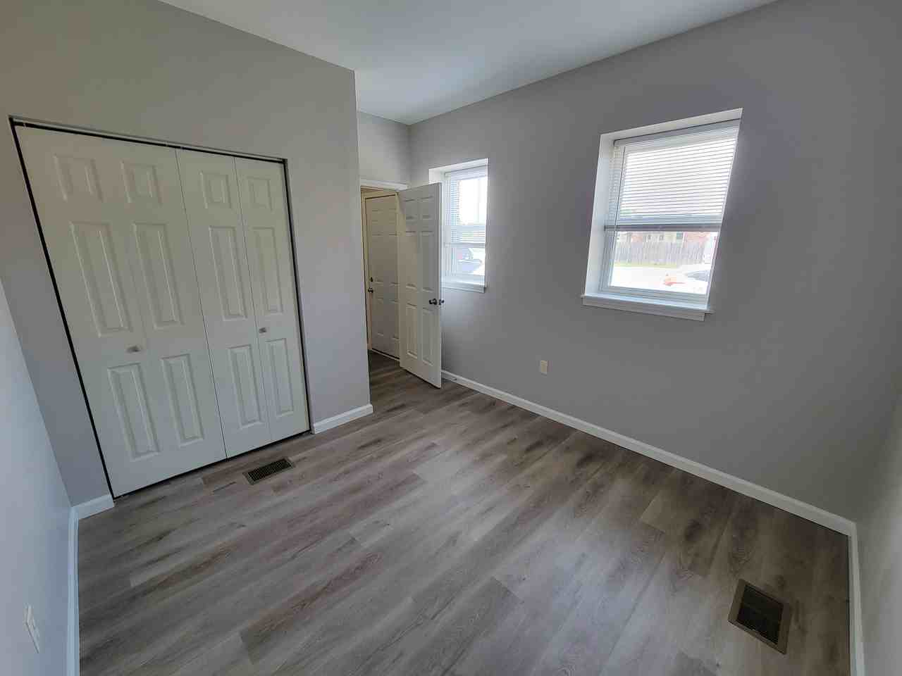 591 Pike St #A - Photo 6 of 8