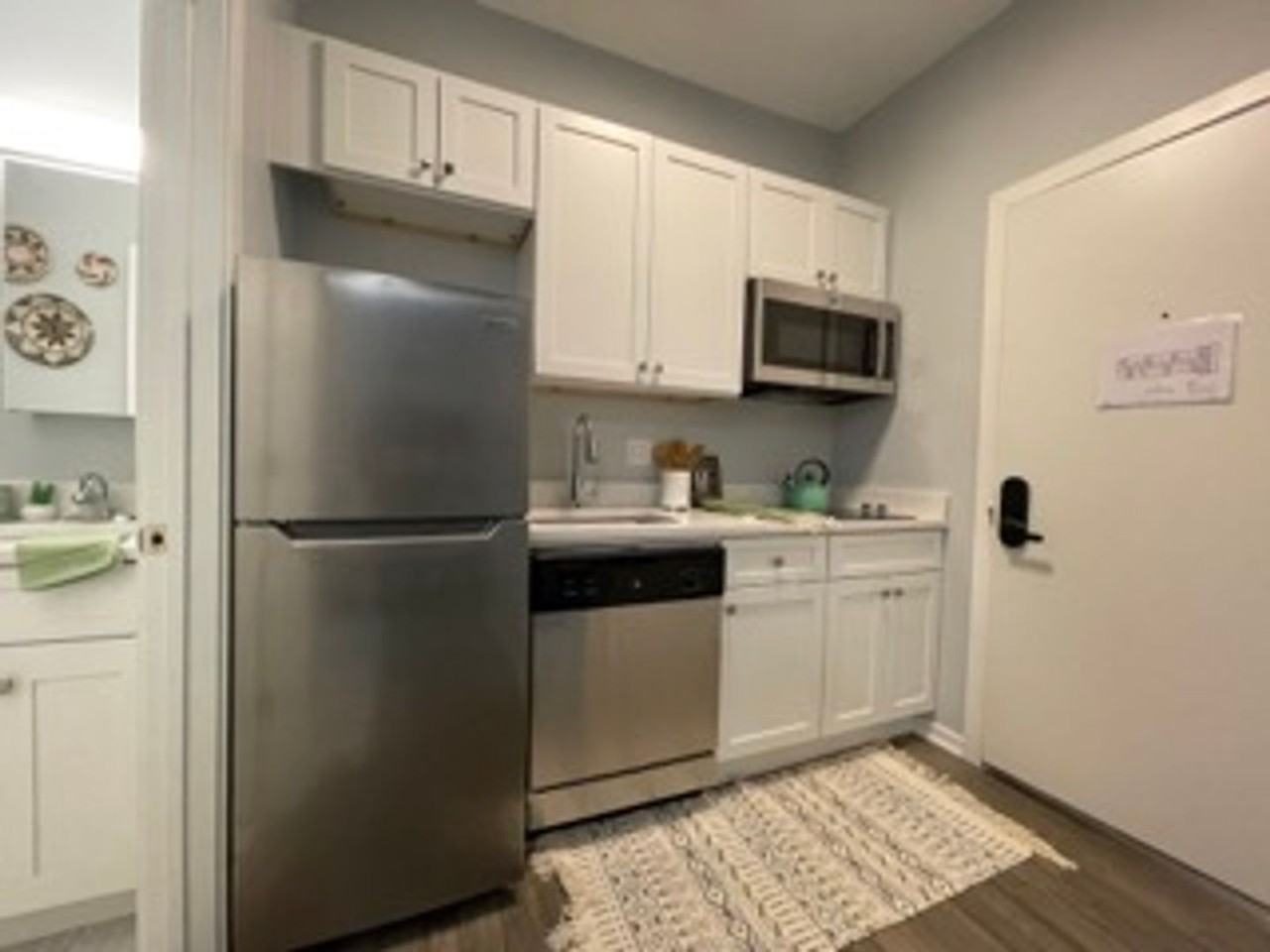 5240 5240 N. Winthrop - 412 #412 - Photo 3 of 15