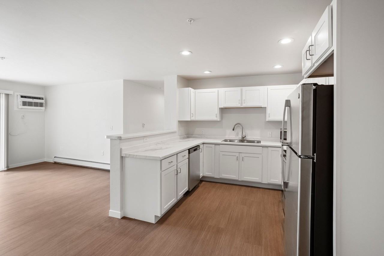 Legacy Park Apartments - Photo 3 of 17