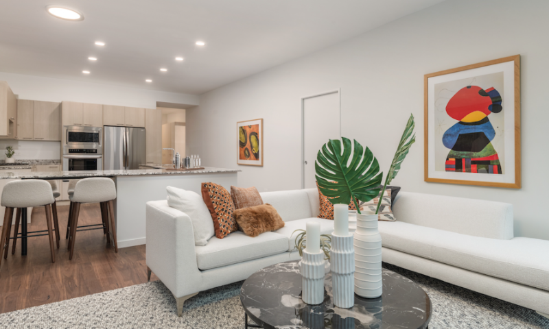 3442 N Broadway St - Photo 2 of 13