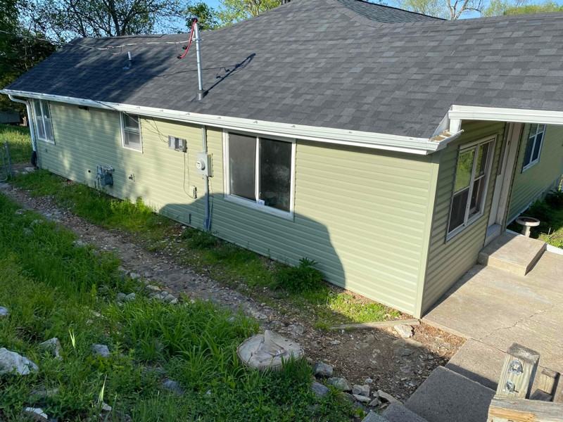 723 S 3rd St - Photo 2 of 15