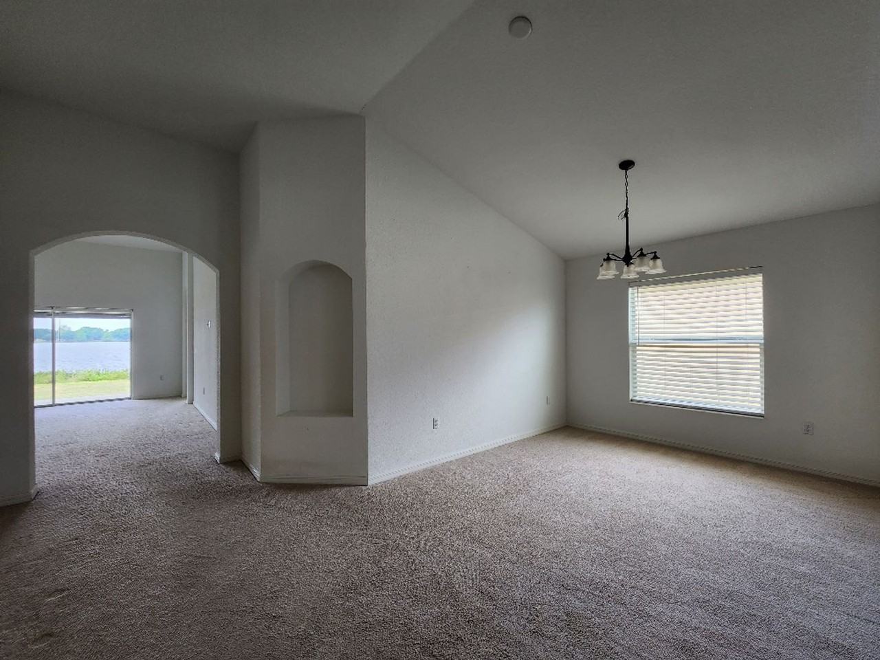 737 Buccaneer Blvd - Photo 7 of 31