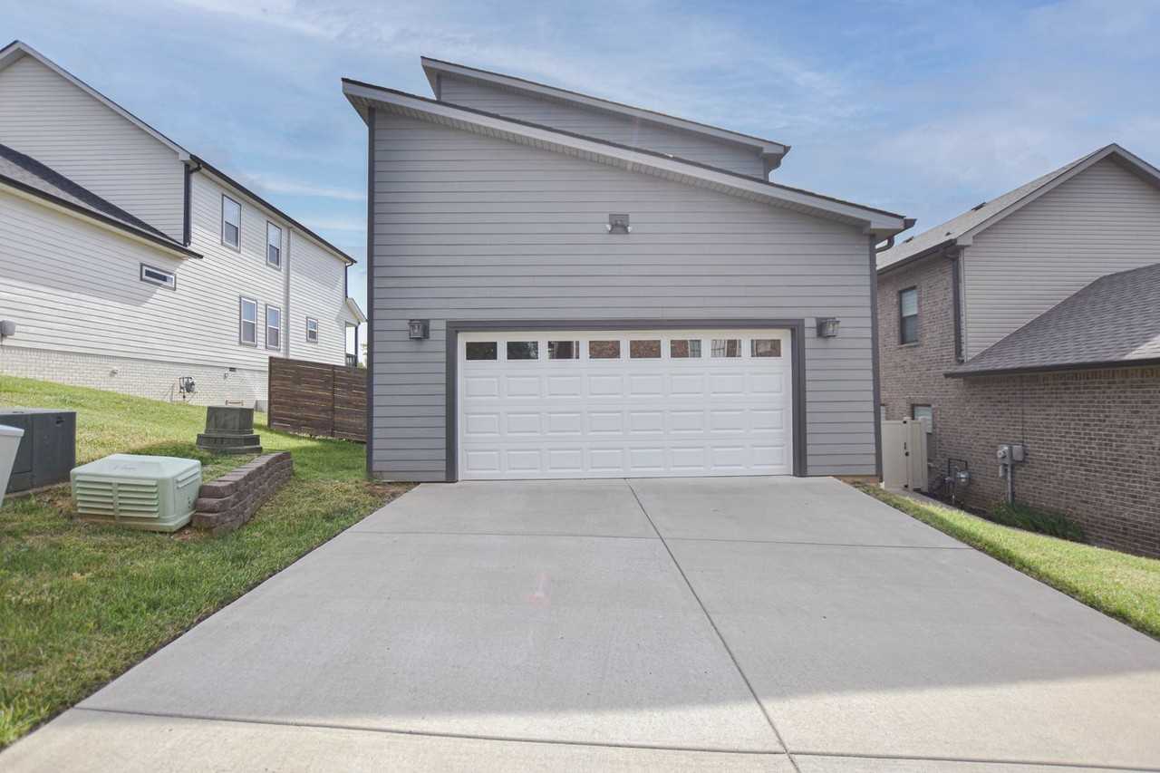 515 Wilcox St - Photo 2 of 19