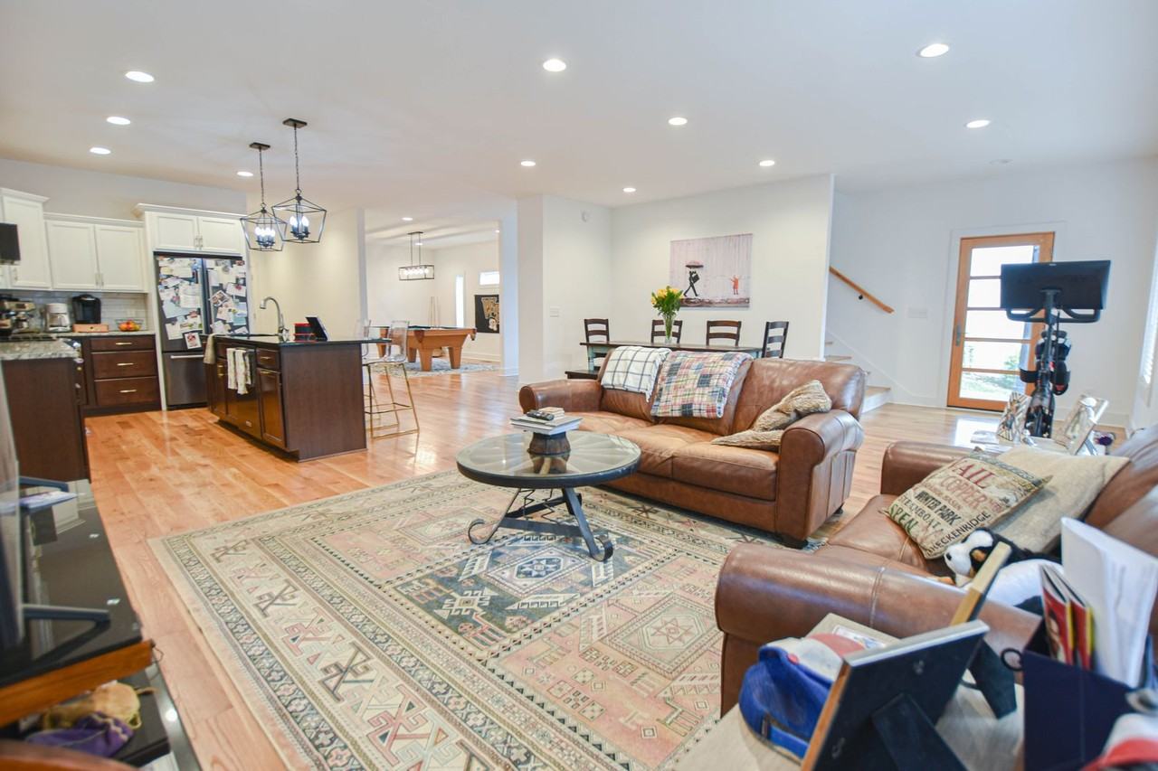 515 Wilcox St - Photo 3 of 19