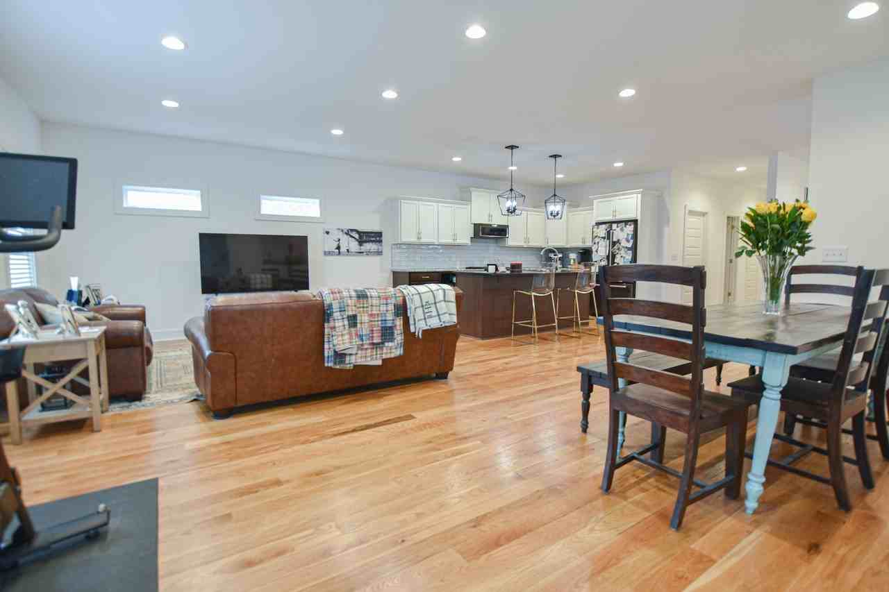 515 Wilcox St - Photo 5 of 19