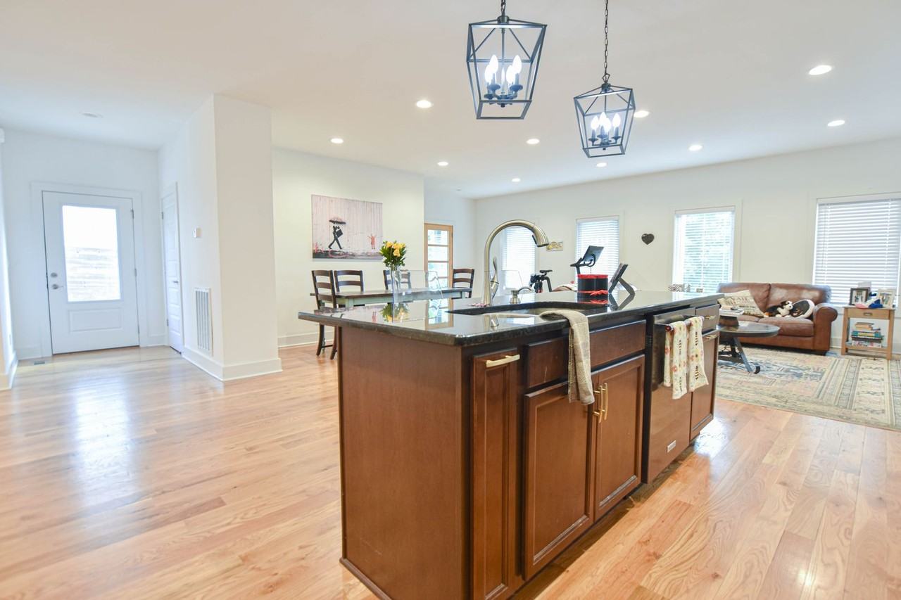 515 Wilcox St - Photo 7 of 19