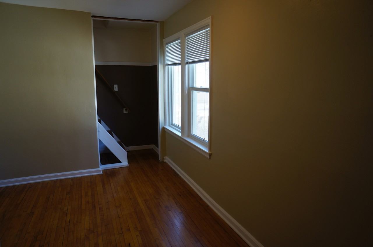 1219 E 8th St - Photo 3 of 11