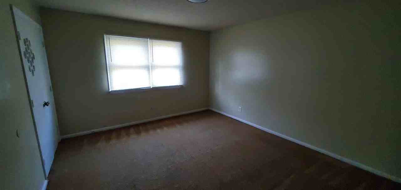 1509 Glenside Drive Apartments 1509 Glenside Dr, Greensboro, NC 27405