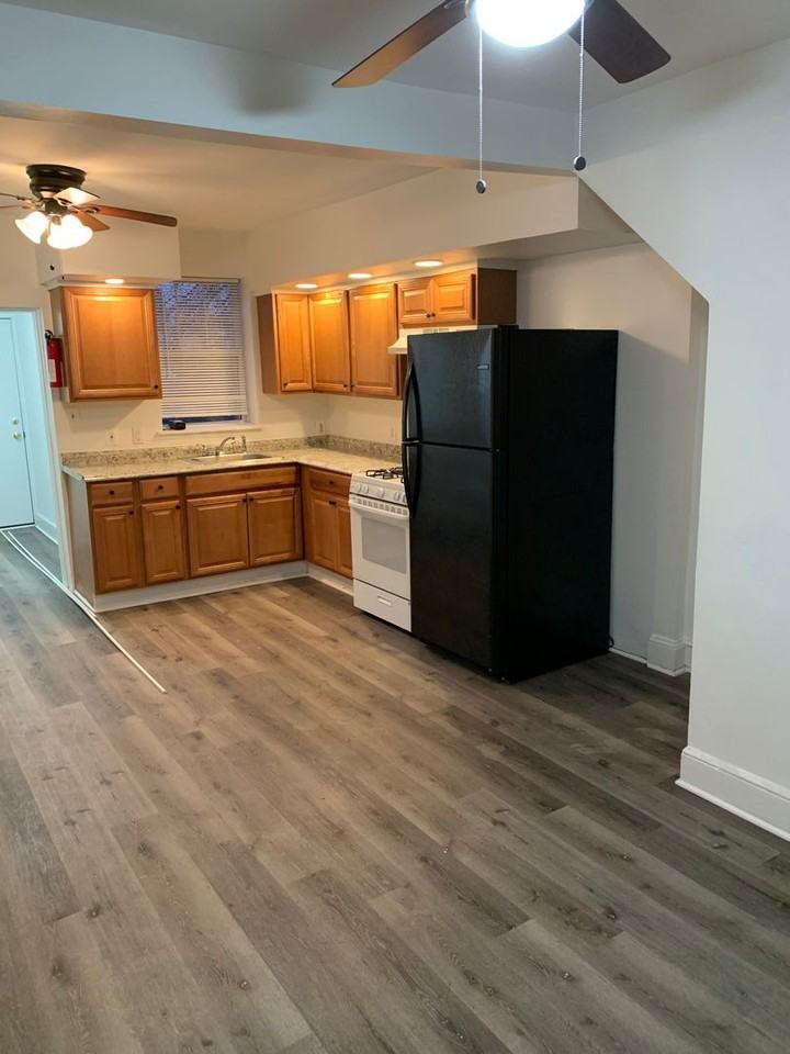 103 W. 27th St. - Photo 2 of 15