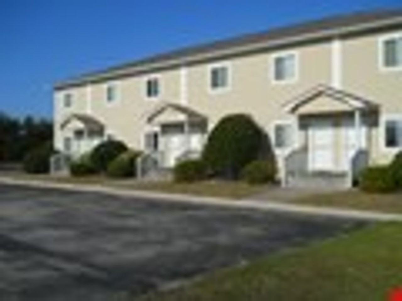 650 Cedar Point Blvd - Photo 4 of 8