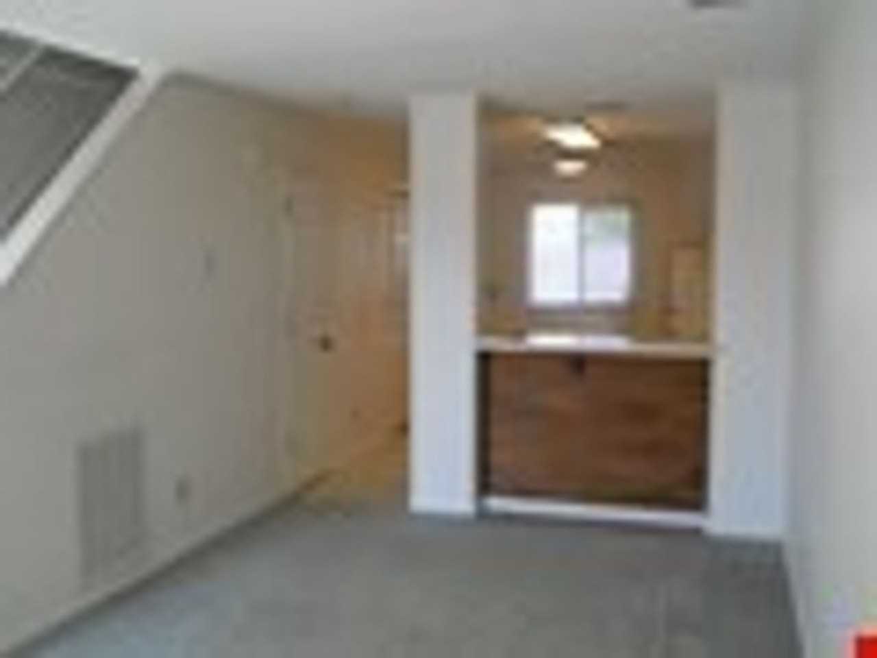 650 Cedar Point Blvd - Photo 6 of 8