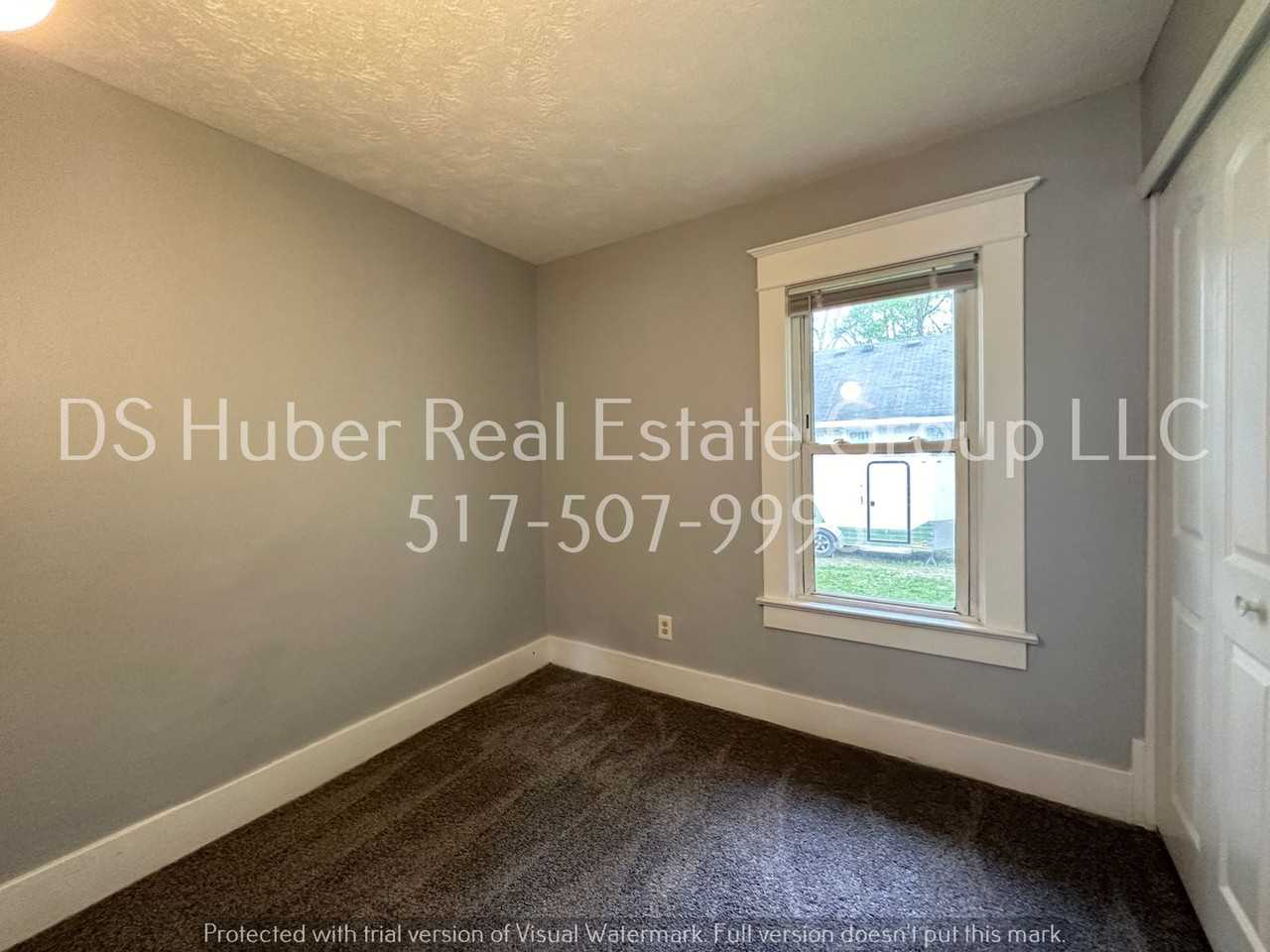 1138 Porter St - Photo 7 of 12