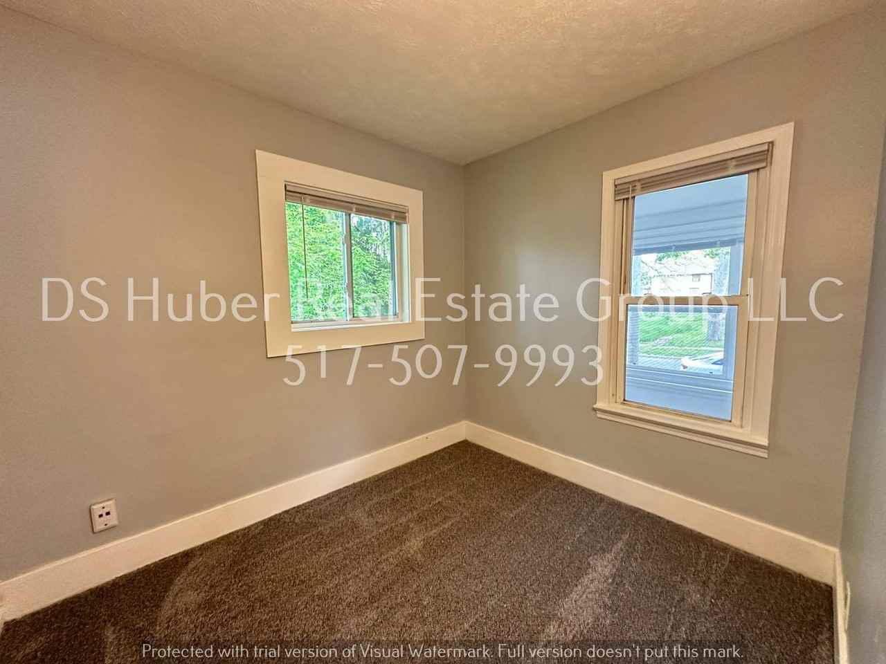 1138 Porter St - Photo 6 of 12