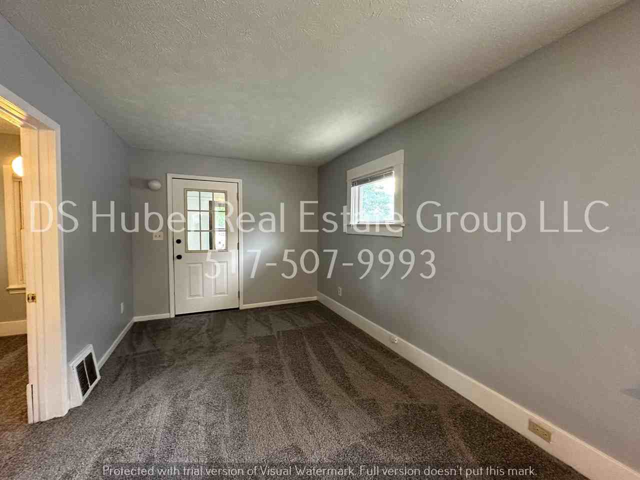 1138 Porter St - Photo 2 of 12