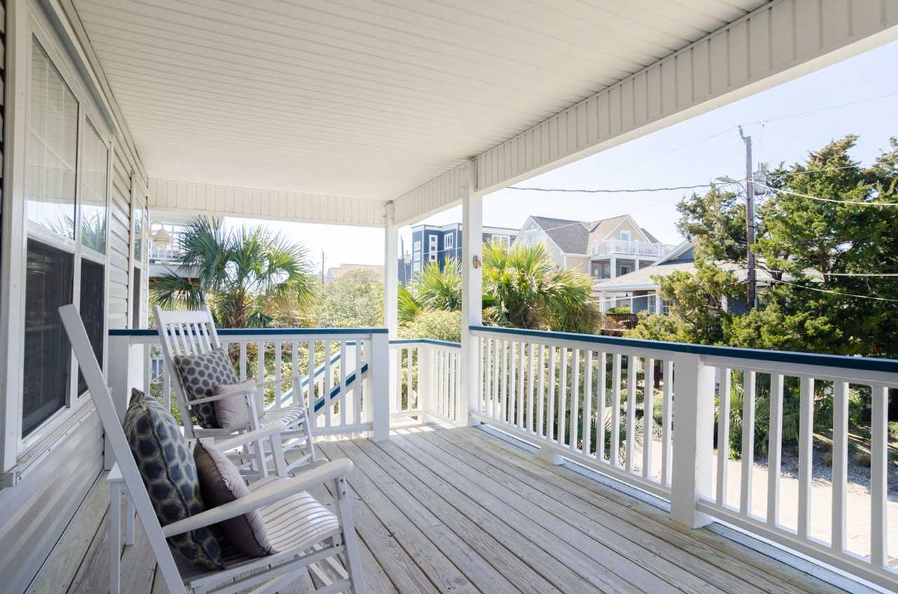 811 Schloss St - Photo 3 of 24